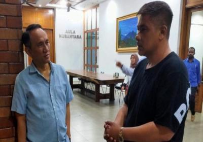 Pertemuan Andi Arief dan Harley Mangindaan Simbol Dukungan Demokrat