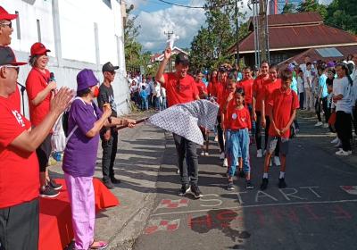 Aaltje Dondokambey Buka Pawai Paskah GMIM Bukit Moria Tikala Baru
