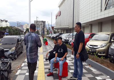 Lapor Pak Andrei! Kawasan Pedestrian Boulevard Manado Sudah Cantik Tapi tak Ada Tempat Sampah